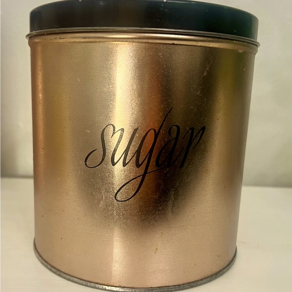 Set of 3 vintage nesting flour, sugar, tea metal canisters - Picture 3 of 4